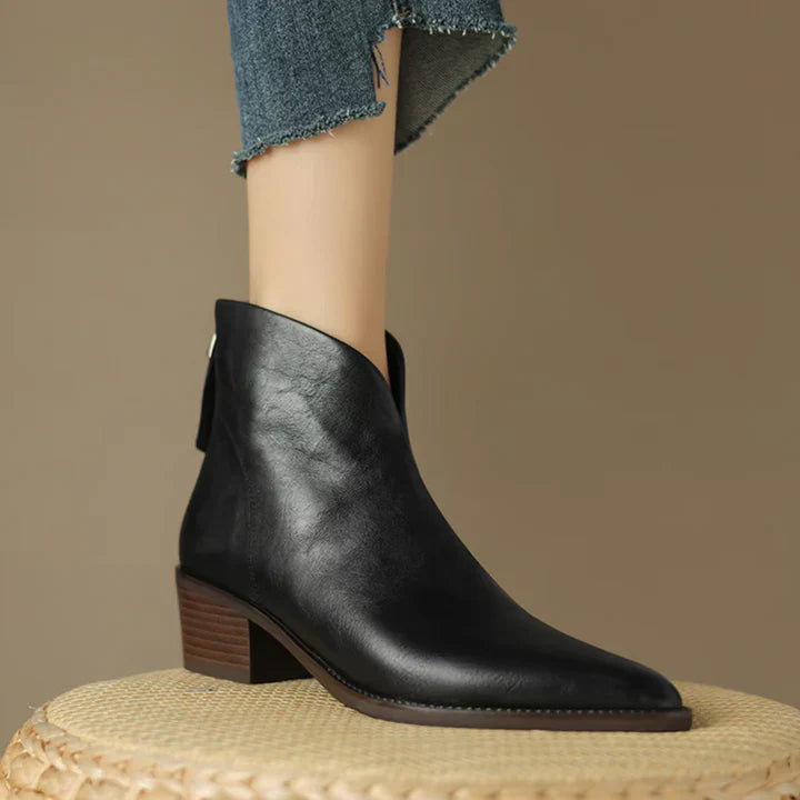 Monvella | Elegant ankle boots